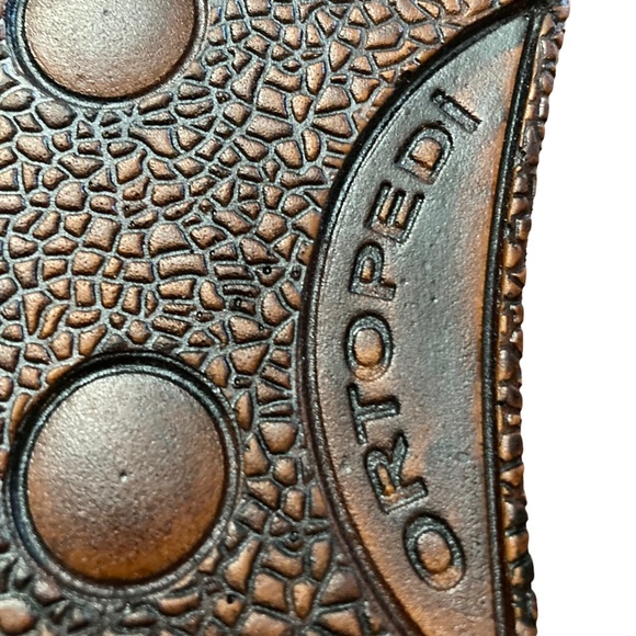 Sheridan Mia Multicolor Floral Sandals - Picture 6 of 11